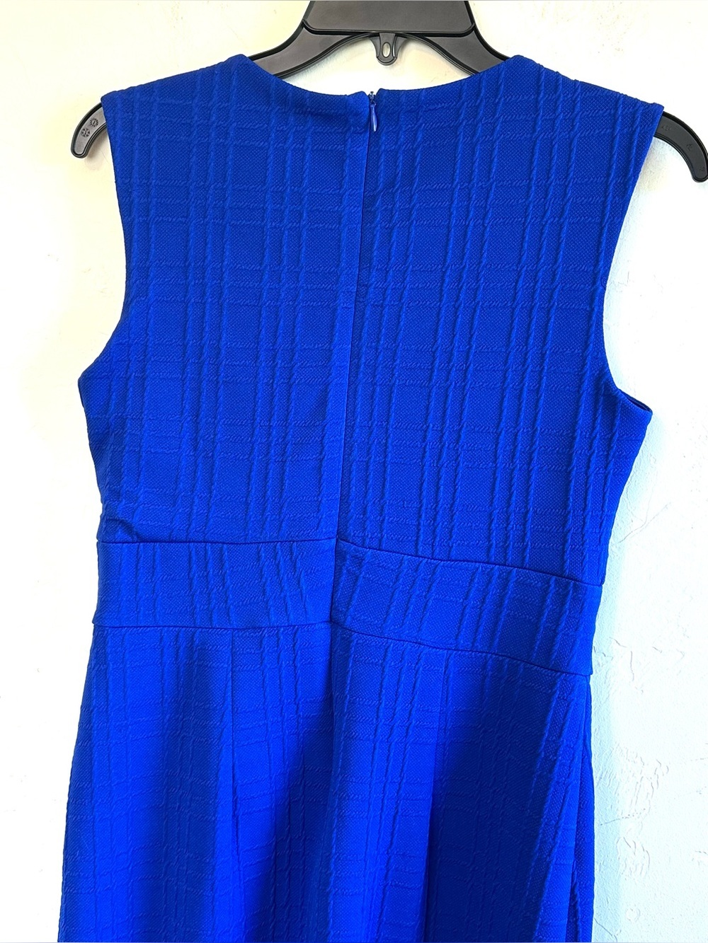 Enfocus Royal Blue Textured Sleeveless Gold Buckle Midi Dress Career Chic Sz 6 - Picture 7 of 10